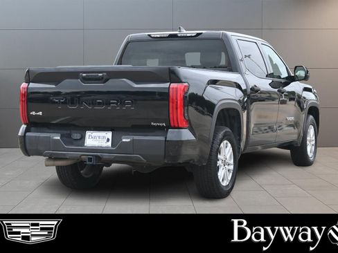 Used 2022 Toyota Tundra SR5 AWD/4WD image 5