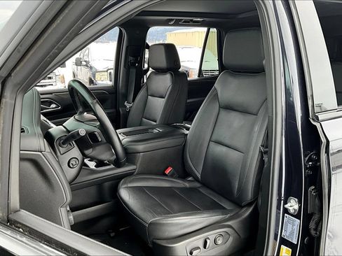Used 2023 Chevrolet Tahoe Z71 w/ Luxury Package AWD/4WD image 27