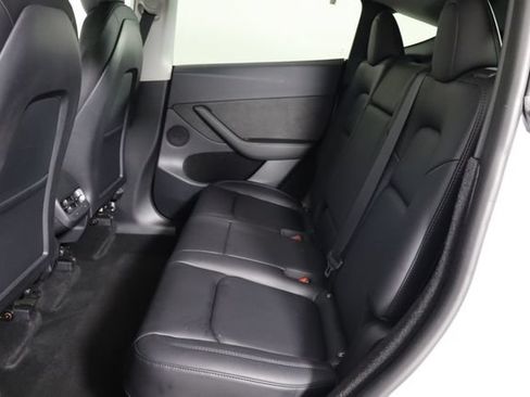 Used 2023 Tesla Model Y Long Range AWD/4WD image 12
