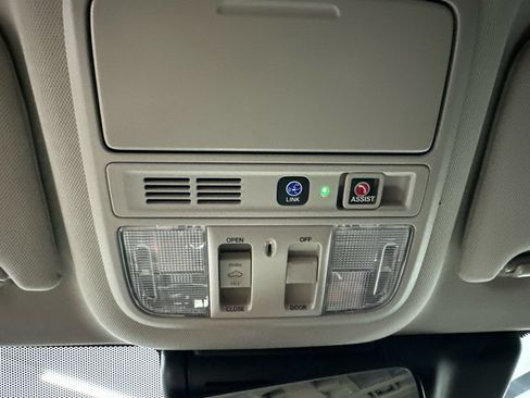 Used 2022 Honda Accord Touring image 32