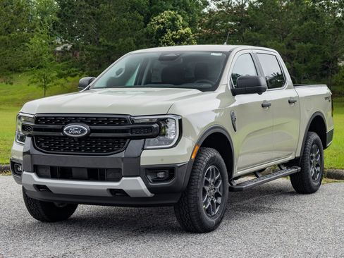 New 2026 Ford Ranger XLT w/ Equipment Group 301A High AWD/4WD image 3