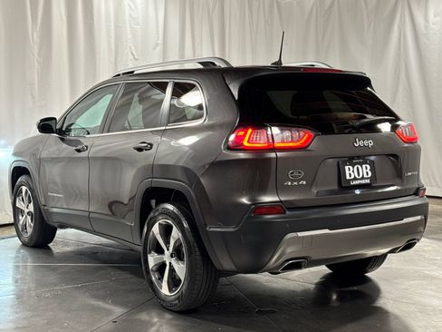 Used 2019 Jeep Cherokee Limited AWD/4WD image 9