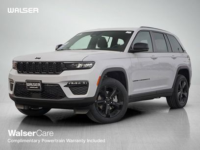 New 2025 Jeep Grand Cherokee Limited w/ Black Appearance Package