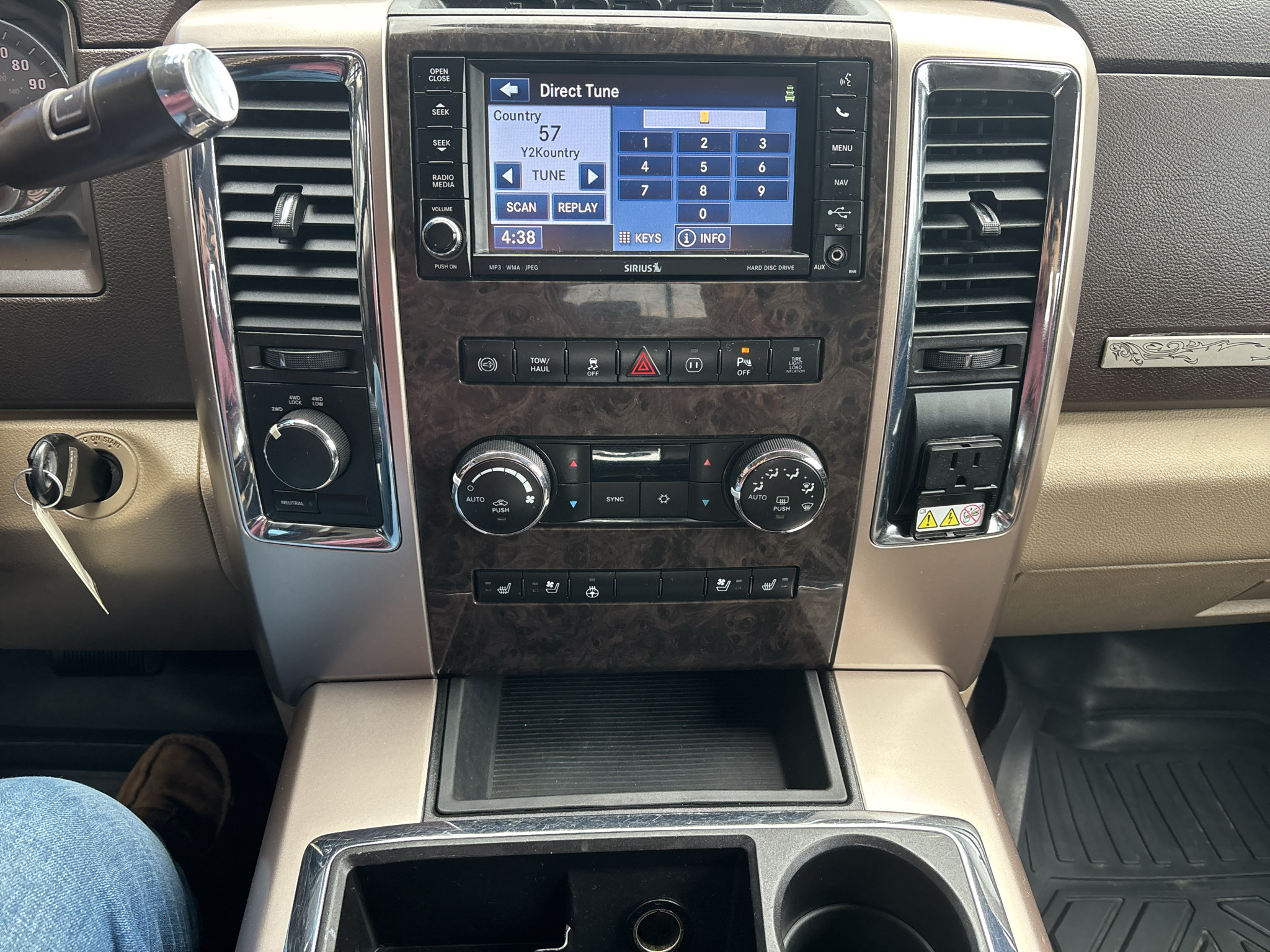 Used 2012 RAM 2500 Longhorn w/ Cold Weather Group AWD/4WD image 17