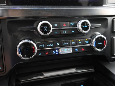 Used 2025 Ford F250 Lariat w/ Lariat Ultimate Package AWD/4WD image 53