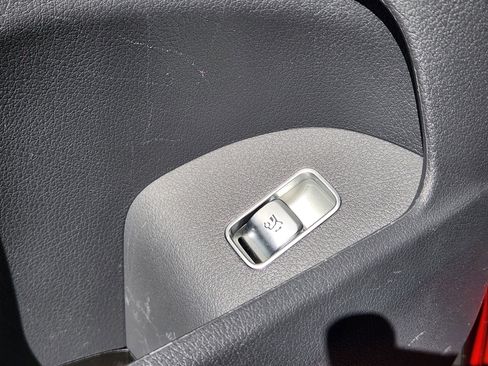 Used 2020 Mercedes-Benz GLE 350 image 28