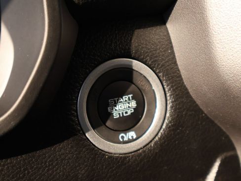 Used 2025 RAM 1500 Big Horn AWD/4WD image 34