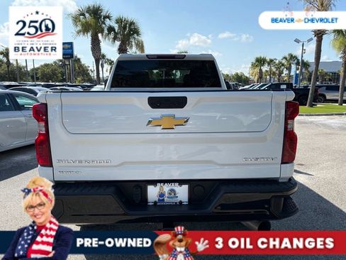 Used 2024 Chevrolet Silverado 2500 Custom w/ Custom Value Package AWD/4WD image 6