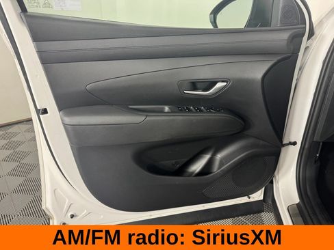 Used 2025 Hyundai Tucson SE FWD image 11