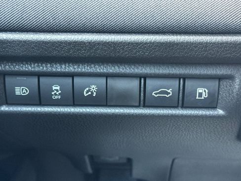 Certified 2025 Toyota Camry LE image 31