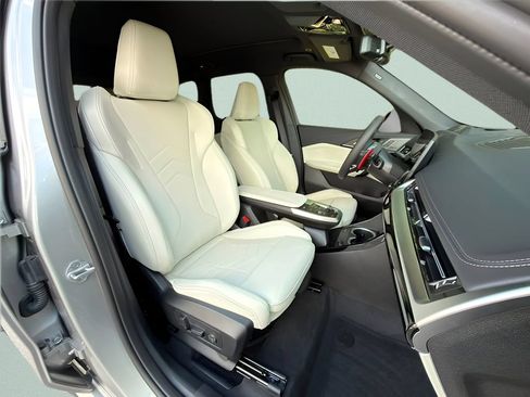 New 2026 BMW X1 M35i w/ Technology Package AWD/4WD image 23