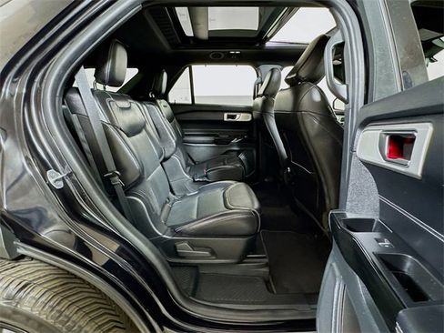 Used 2022 Ford Explorer ST w/ Equipment Group 401A image 28