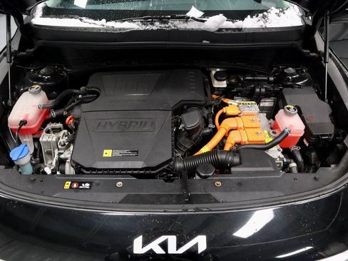 Used 2023 Kia Niro EX image 18