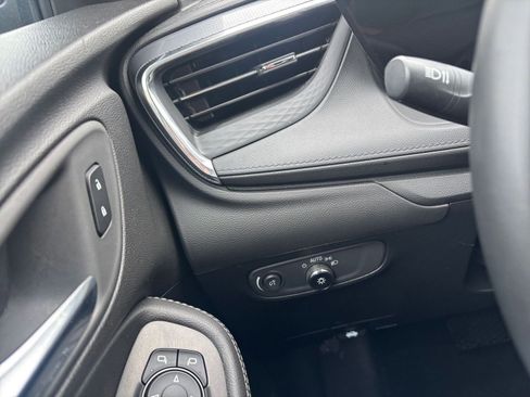 Used 2025 Buick Encore GX Preferred FWD image 33