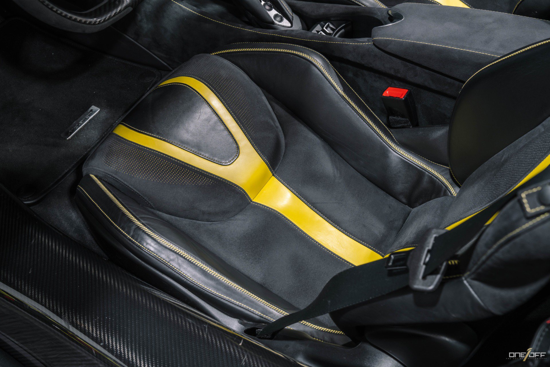 Used 2020 McLaren 720S Performance RWD image 28