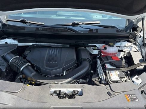 Used 2024 GMC Acadia Denali AWD/4WD image 17