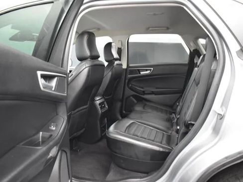 Used 2024 Ford Edge SEL AWD/4WD image 17