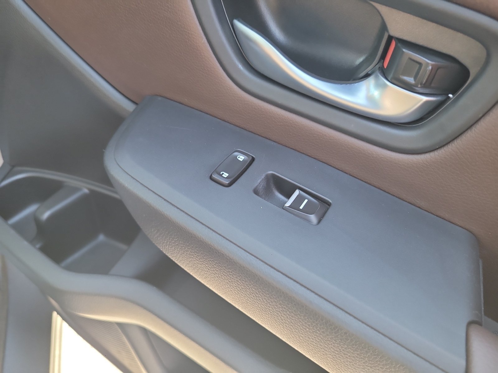 Used 2025 Honda Pilot Elite image 32