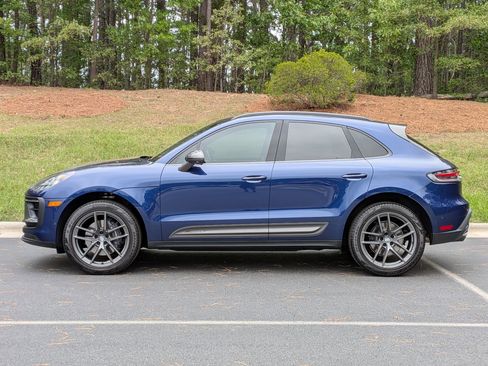 Certified 2025 Porsche Macan Turbo AWD/4WD image 2