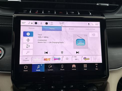 New 2025 Jeep Grand Cherokee Limited w/ Luxury Tech Group II image 18