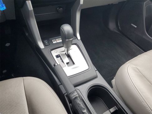 Used 2015 Subaru Forester 2.5i Limited image 29