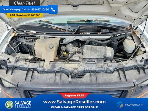 Used 2005 GMC Savana 2500 Extended RWD image 16
