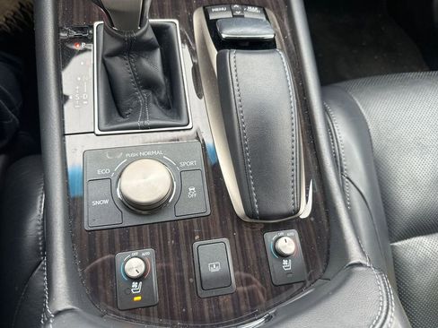 Used 2014 Lexus LS 460 AWD image 16