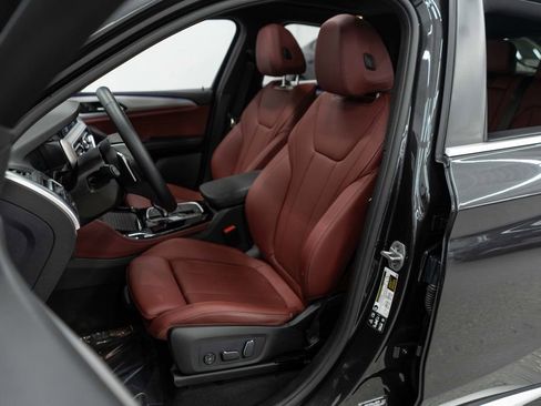 Used 2025 BMW X4 xDrive30i w/ Premium Package image 8