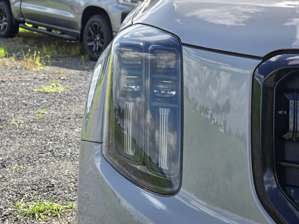 Certified 2025 Kia Telluride SX Prestige X-Line AWD/4WD image 11