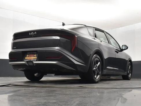 Used 2025 Kia K4 FWD image 13