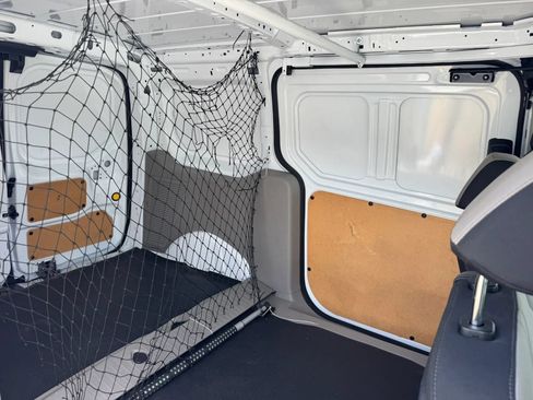 Used 2022 Ford Transit Connect XLT FWD image 9