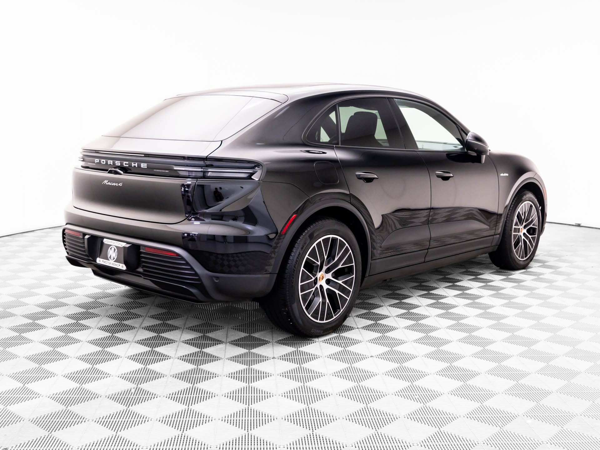 Certified 2026 Porsche Macan 4 Electric AWD/4WD image 7