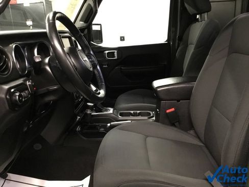 Used 2021 Jeep Wrangler Unlimited Sport AWD/4WD image 27