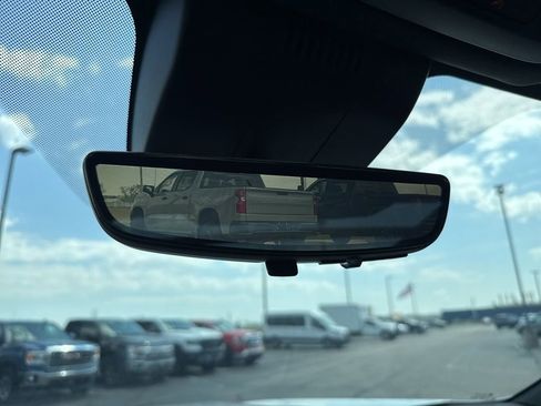 Used 2023 Chevrolet Tahoe High Country w/ Advanced Technology Package AWD/4WD image 25