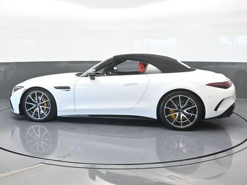 Used 2022 Mercedes-Benz SL 63 AMG 4MATIC image 3