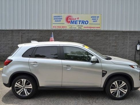 Used 2025 Mitsubishi Outlander Sport ES AWD/4WD image 9