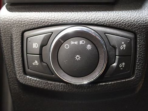 Used 2019 Ford F150 Platinum w/ Equipment Group 701A Luxury AWD/4WD image 39
