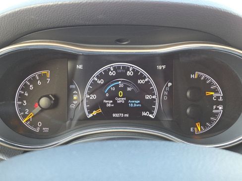 Used 2016 Jeep Grand Cherokee Laredo w/ Quick Order Package 23E image 24