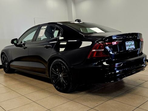 Used 2024 Volvo S60 T8 Plus w/ Climate Package image 5