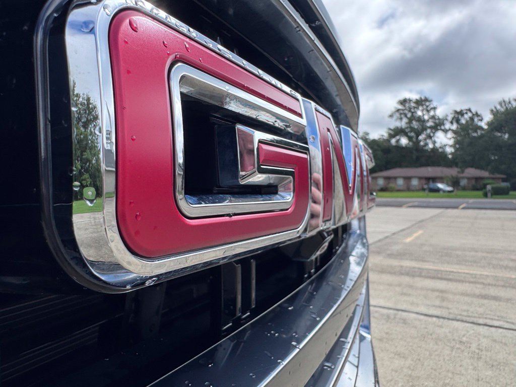 Used 2021 GMC Yukon XL AT4 w/ Technology Package AWD/4WD image 30