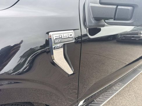 Used 2022 Ford F150 XLT w/ Equipment Group 302A High AWD/4WD image 10