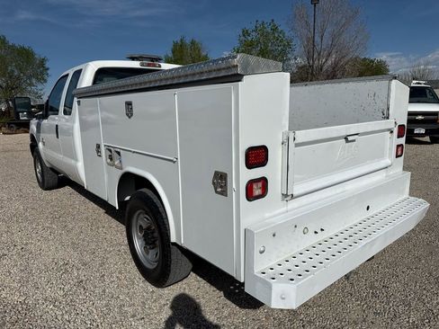 Used 2012 Ford F250 XL w/ Snow Plow Prep Pkg image 8