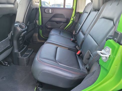 Certified 2025 Jeep Wrangler Unlimited Rubicon w/ Safety Group AWD/4WD image 18