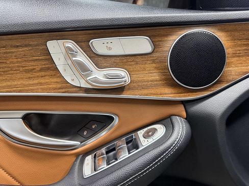 Used 2020 Mercedes-Benz C 300 C 300 4MATIC AWD 4dr Sedan image 10