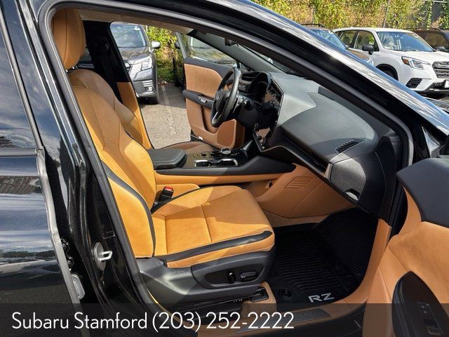 Used 2024 Lexus RZ 450e Premium w/ Technology Package AWD/4WD image 27