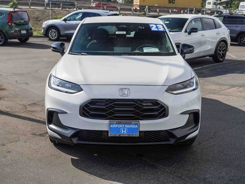 Certified 2023 Honda HR-V Sport image 2