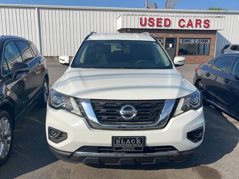 Used 2019 Nissan Pathfinder S image 3