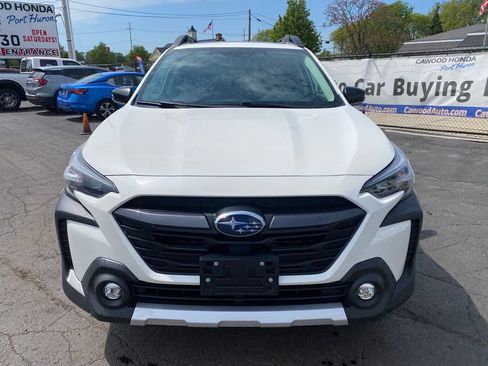 Used 2023 Subaru Outback Limited AWD/4WD image 8
