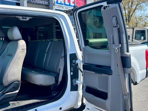 Used 2018 Ford F250 XL w/ Power Equipment Group image 14