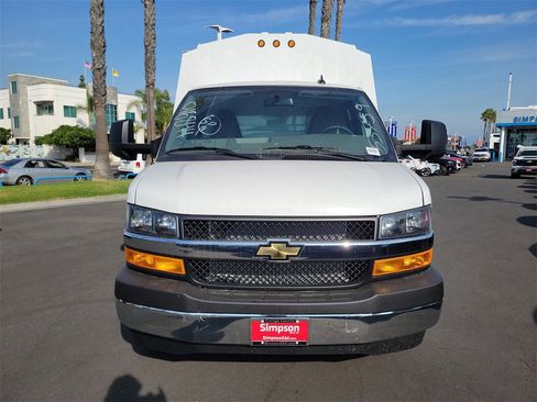 New 2025 Chevrolet Express 3500 Work Van w/ Power Convenience Package image 24